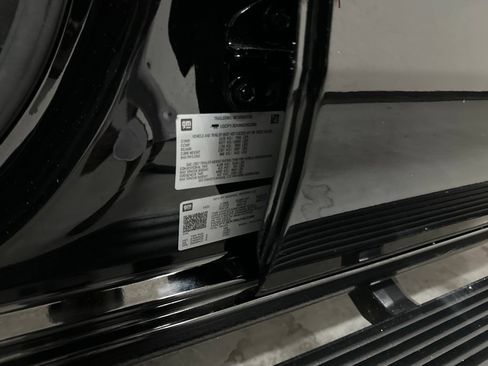 Used 2021 Chevrolet Silverado 1500 LT AWD/4WD image 65