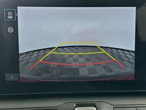 Used 2025 Kia K4 FWD image 23
