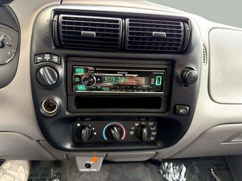 Used 1998 Ford Ranger XLT image 23