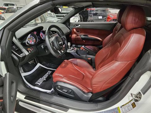 Used 2015 Audi R8 V8 image 19