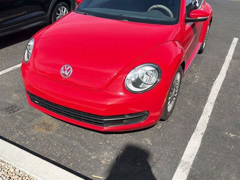 Used 2015 Volkswagen Beetle 1.8T FWD image 1