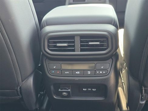 New 2025 Honda Pilot Elite image 25