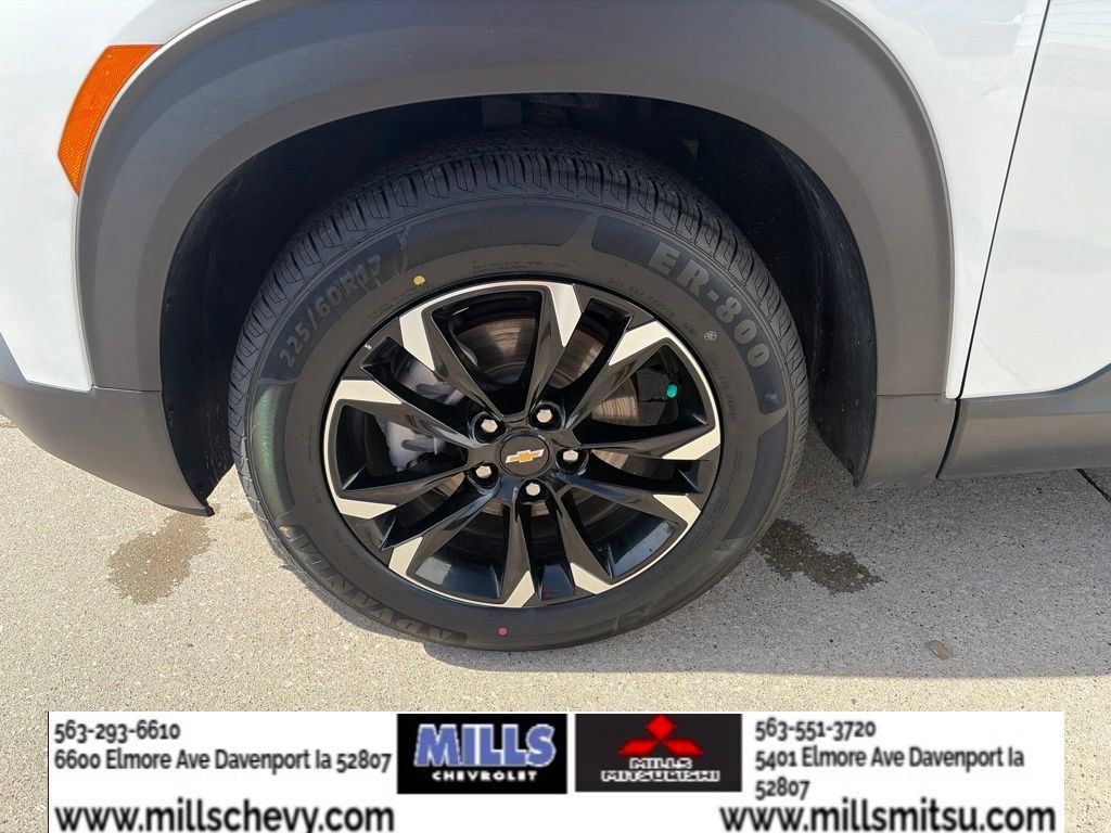 Used 2023 Chevrolet TrailBlazer LT FWD image 9