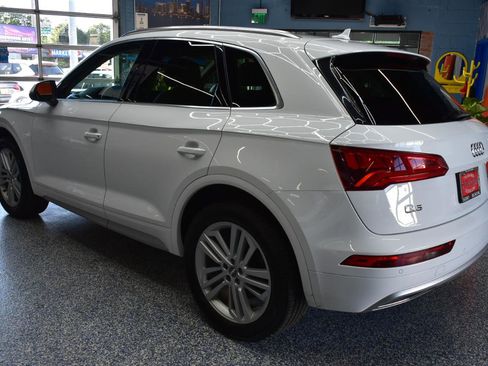 Used 2018 Audi Q5 2.0T Premium Plus w/ Premium Plus Package AWD/4WD image 7