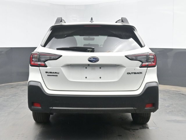 Used 2025 Subaru Outback Onyx Edition AWD/4WD image 9