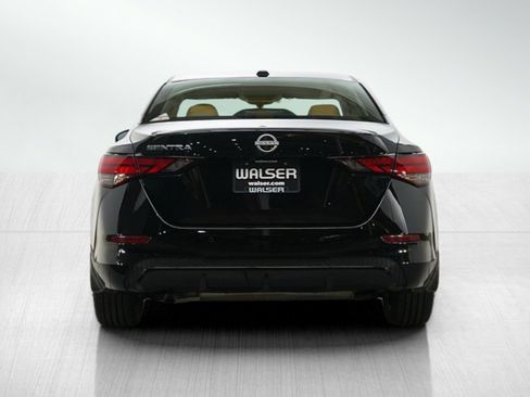 Used 2025 Nissan Sentra SV w/ SV Premium Package image 4