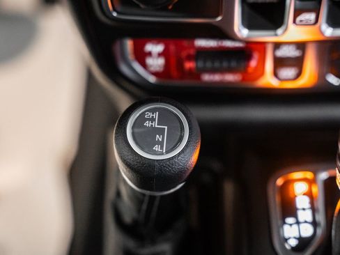 New 2026 Jeep Wrangler Unlimited Rubicon image 25