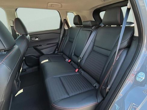 Used 2025 Nissan Rogue SV w/ Rock Creek Premium Package image 21