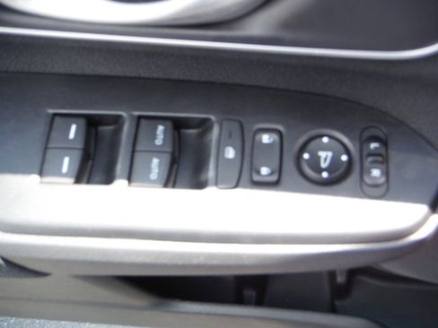 Used 2022 Honda CR-V EX image 15