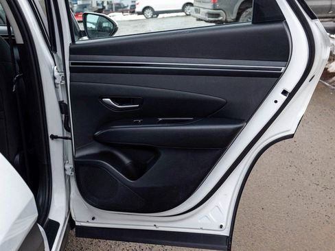 Used 2023 Hyundai Tucson SE image 15