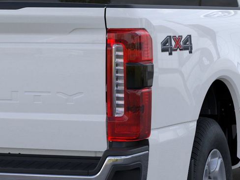 New 2026 Ford F350 XLT w/ XLT Premium Package image 21