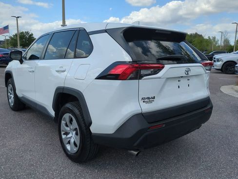 Certified 2022 Toyota RAV4 LE image 4