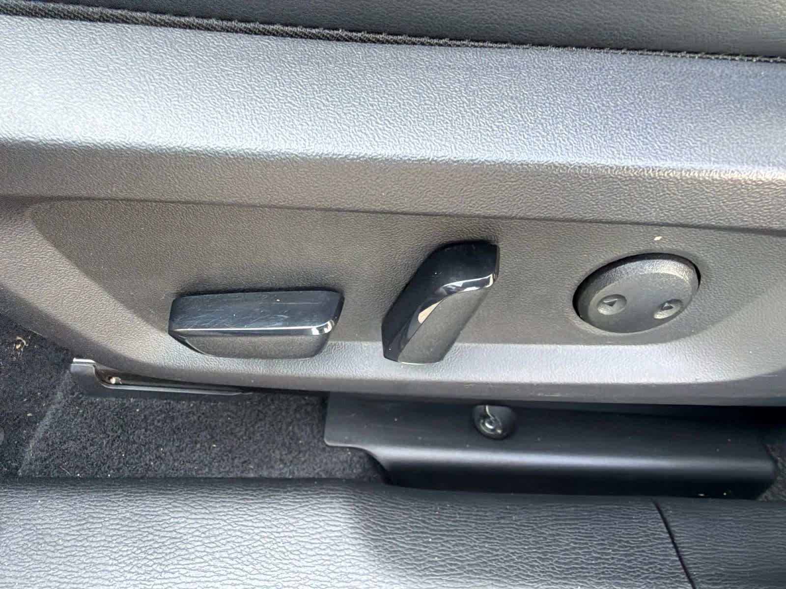 Used 2025 Mitsubishi Outlander SE FWD image 19