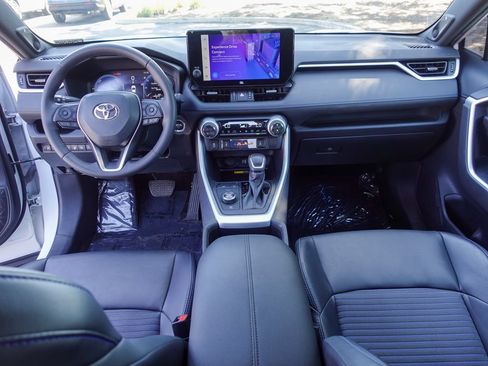 Used 2023 Toyota RAV4 XSE AWD/4WD image 25