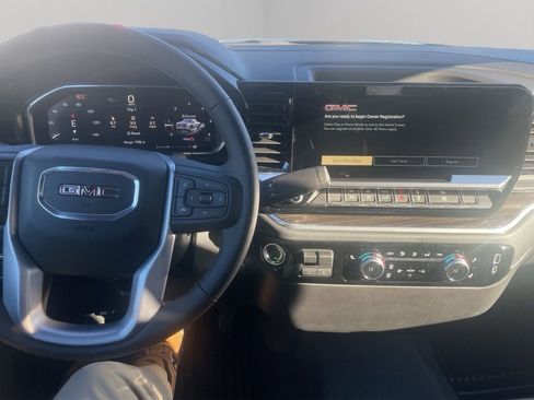 New 2026 GMC Sierra 1500 Elevation image 19