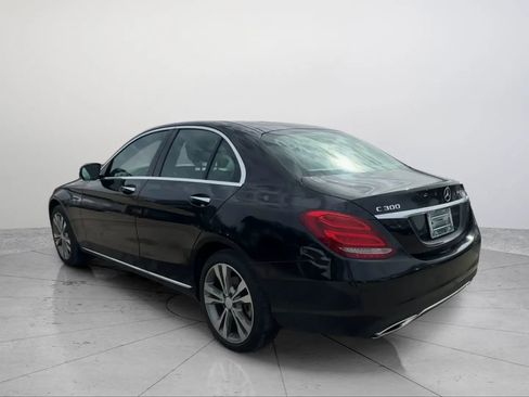 Used 2015 Mercedes-Benz C 300 4MATIC Sedan image 3