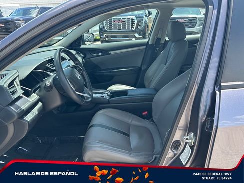 Used 2018 Honda Civic EX-L image 9