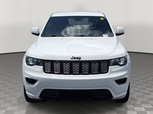 Used 2020 Jeep Grand Cherokee Altitude AWD/4WD image 2