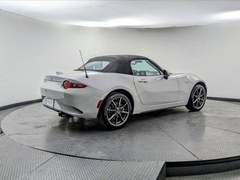 Used 2019 MAZDA MX-5 Miata Grand Touring w/ GT-S Package image 28
