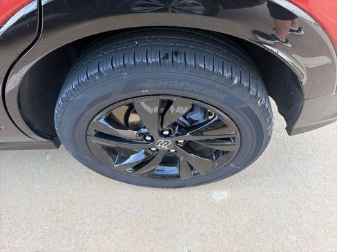 Used 2024 Buick Encore GX Sport Touring AWD/4WD image 7