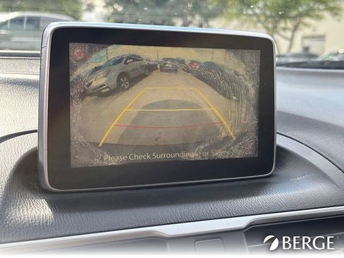 Used 2016 MAZDA MAZDA3 i Sport image 23