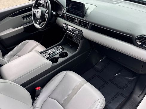 Certified 2025 Honda Pilot EX-L image 33