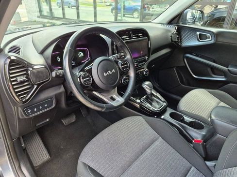 Certified 2023 Kia Soul EX FWD image 11