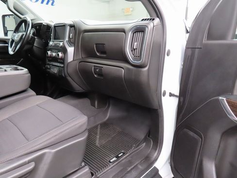Used 2022 GMC Sierra 2500 SLE w/ SLE Value Package; image 24