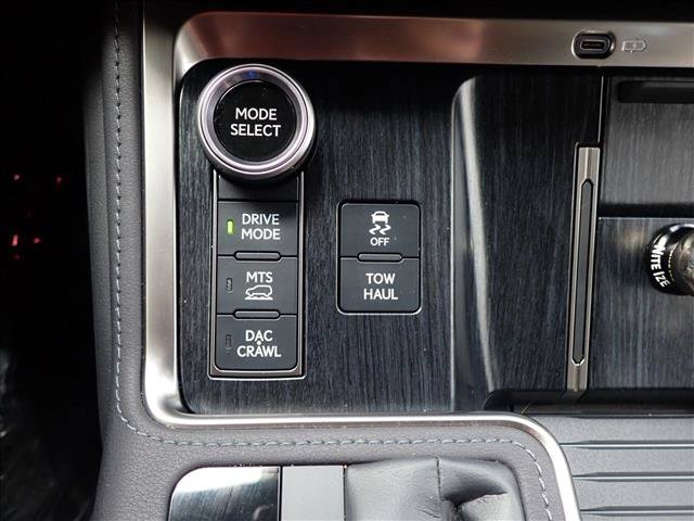 Used 2025 Lexus GX 550 AWD/4WD image 23