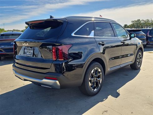 New 2026 Kia Sorento S image 10