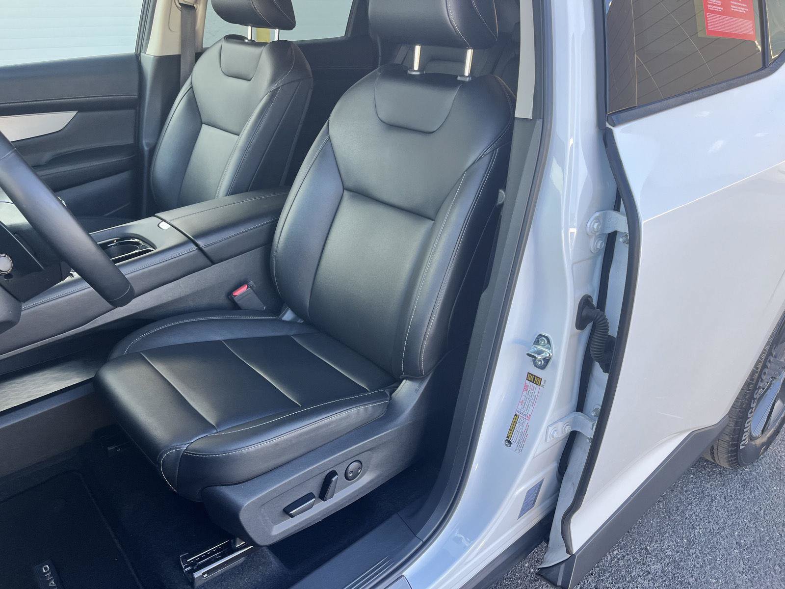 Certified 2025 Nissan Murano SL w/ Cargo Package AWD/4WD image 15