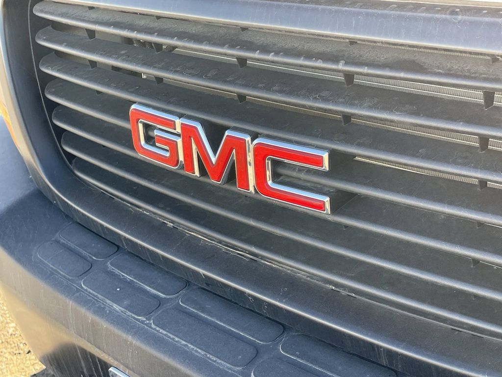 New 2025 GMC Savana 2500 Extended w/ Driver Convenience Package RWD image 30