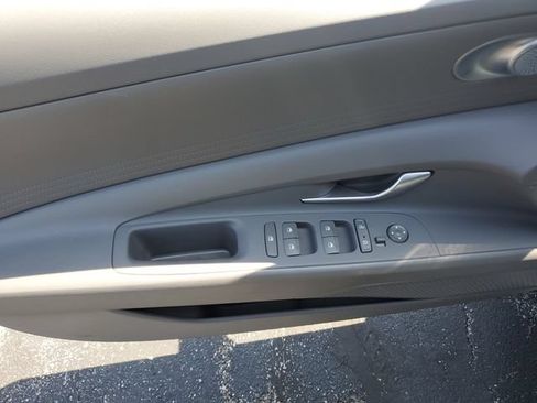 Certified 2023 Hyundai Elantra SEL FWD image 19