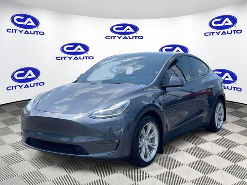 Used 2021 Tesla Model Y Long Range AWD/4WD image 9