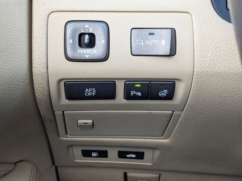 Used 2007 Lexus LS 460 RWD image 17