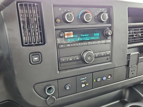 New 2025 Chevrolet Express 3500 w/ Power Convenience Package image 14