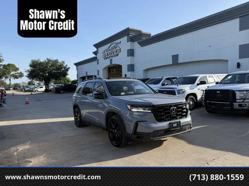 Used 2025 Honda Pilot Black Edition image 1