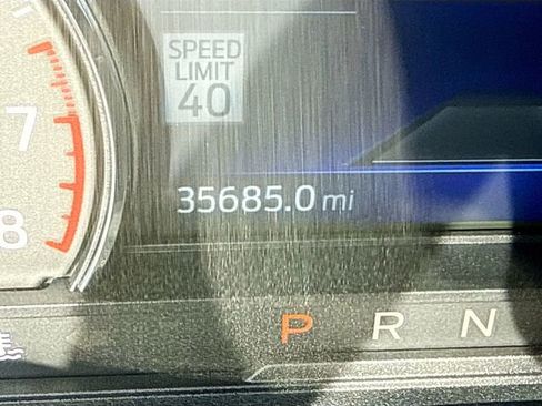 Certified 2022 Ford Explorer XLT w/ Equipment Group 202A image 14