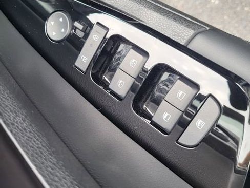 Used 2023 Kia Sportage EX FWD image 17