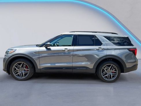 Used 2025 Ford Explorer ST-Line w/ Premium Package AWD/4WD image 6