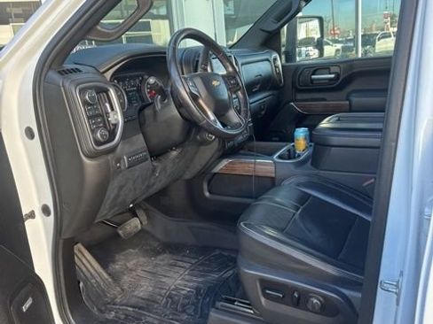 Used 2021 Chevrolet Silverado 3500 High Country image 3