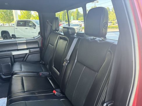 Used 2018 Ford F150 Lariat w/ Equipment Group 502A Luxury AWD/4WD image 25