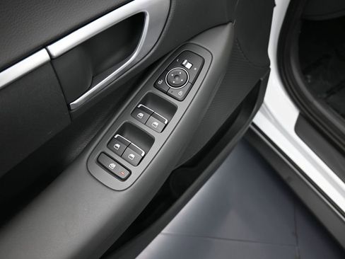 Used 2022 Hyundai Sonata SE image 13