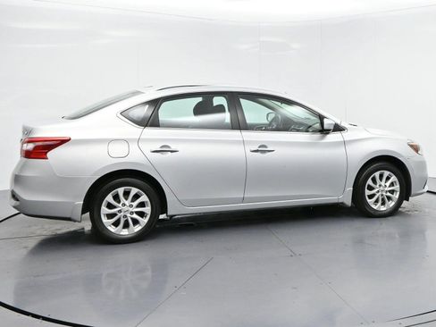 Used 2019 Nissan Sentra SV FWD image 8