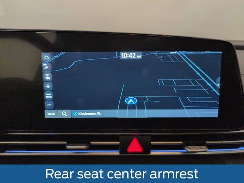 Used 2024 Hyundai Elantra Limited image 32