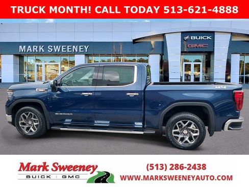 Used 2023 GMC Sierra 1500 SLT w/ SLT Premium Package AWD/4WD image 28