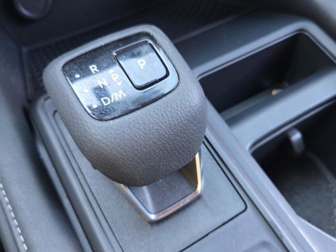 Used 2024 Nissan Pathfinder S FWD image 22