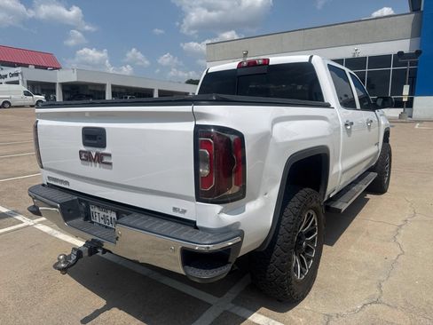 Used 2018 GMC Sierra 1500 SLT AWD/4WD image 8