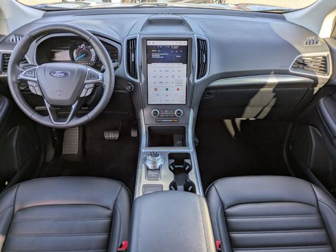 Certified 2022 Ford Edge SEL w/ Convenience Package image 16