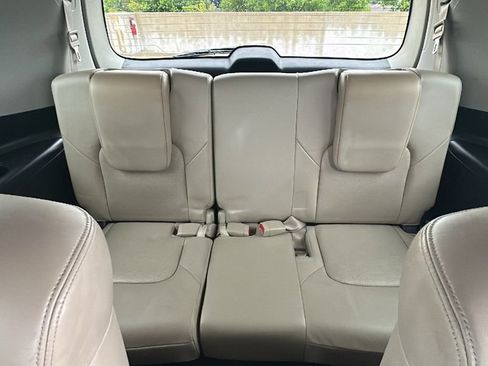 Used 2020 Nissan Armada Platinum w/ Captain's Chairs Package RWD image 39